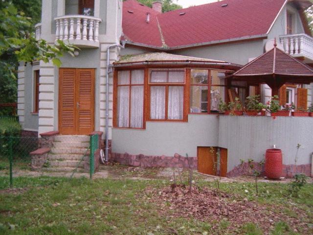 Szemesi Villa 巴拉顿扎佐 客房 照片