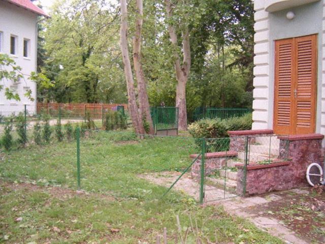 Szemesi Villa 巴拉顿扎佐 客房 照片